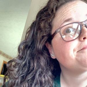 Meet your Posher, Michaela